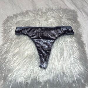 VS PINK VELVET THONG ($10 OR 3 FOR $25)